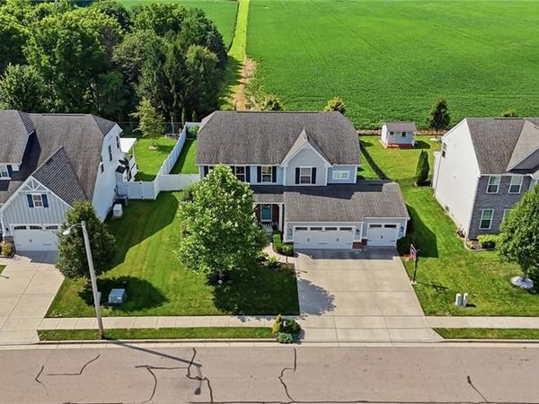 3302 Heatherstone Drive, Troy, OH 45373