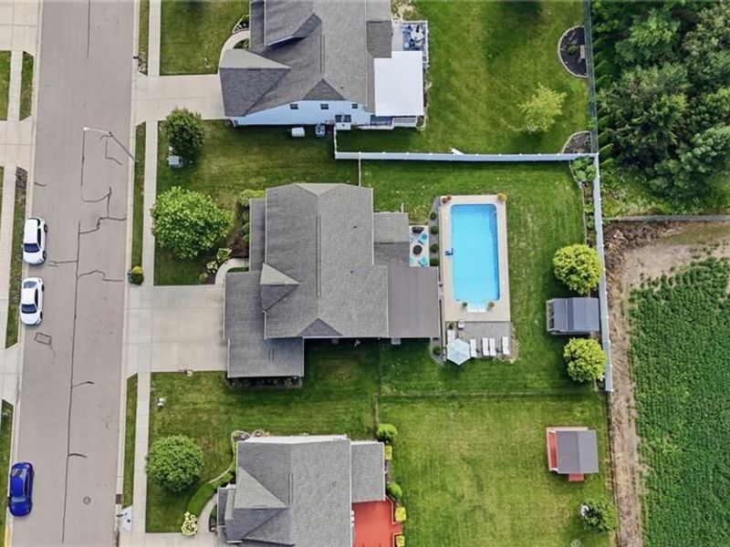 3302 Heatherstone Drive, Troy, OH 45373 Photo 8