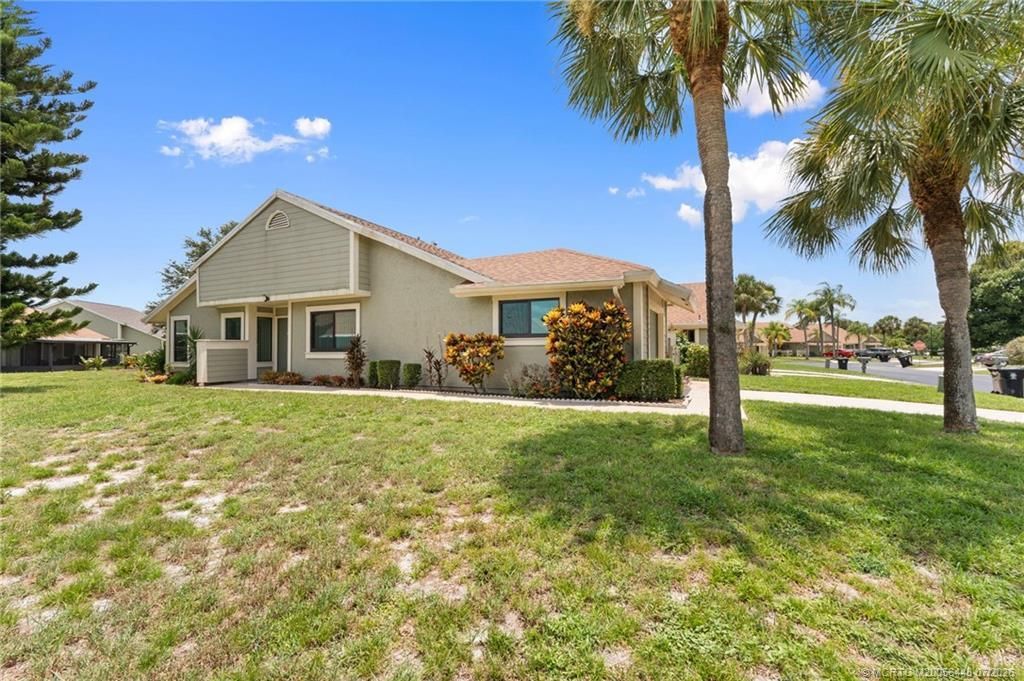 1496 SE Colchester Circle, Port Saint Lucie, FL 34952 Photo