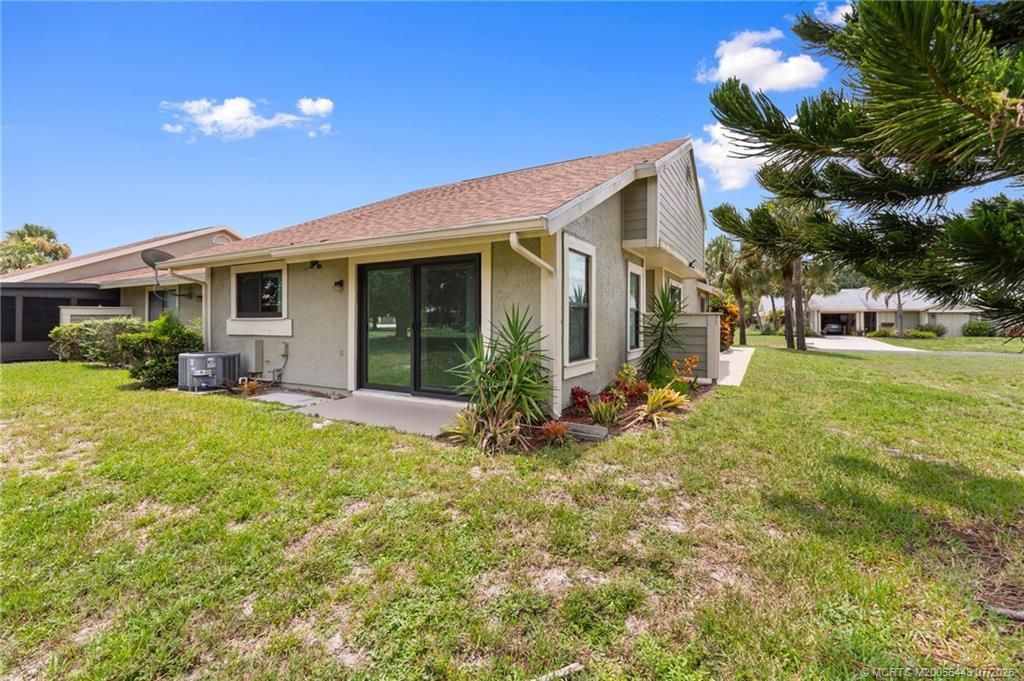 1496 SE Colchester Circle, Port Saint Lucie, FL 34952 Photo