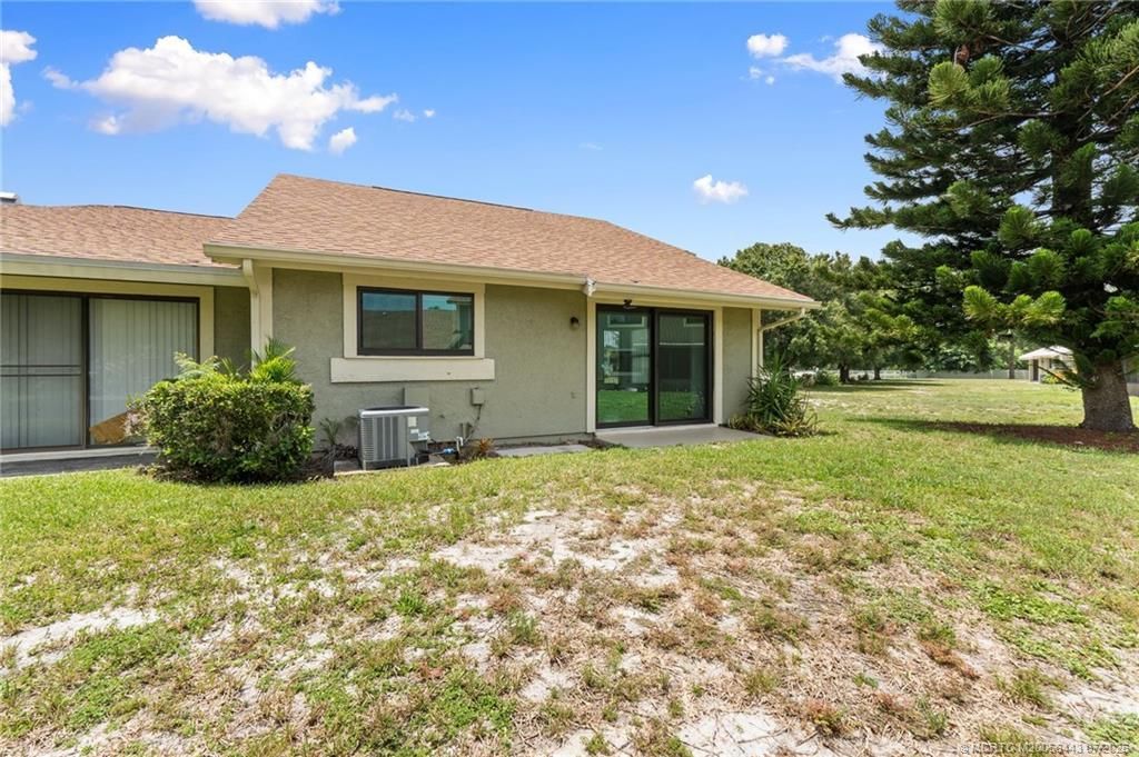 1496 SE Colchester Circle, Port Saint Lucie, FL 34952 Photo