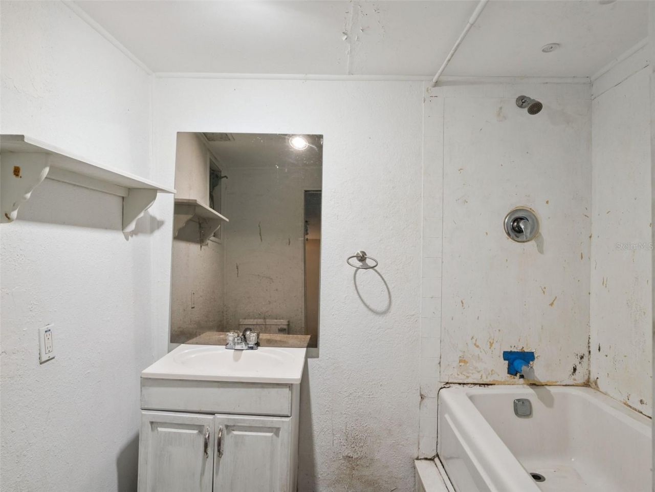 13602 Palm Drive , Astatula, FL 34705 Photo
