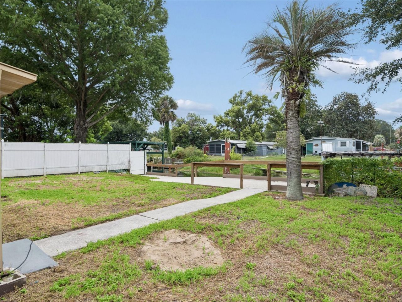 13602 Palm Drive , Astatula, FL 34705 Photo