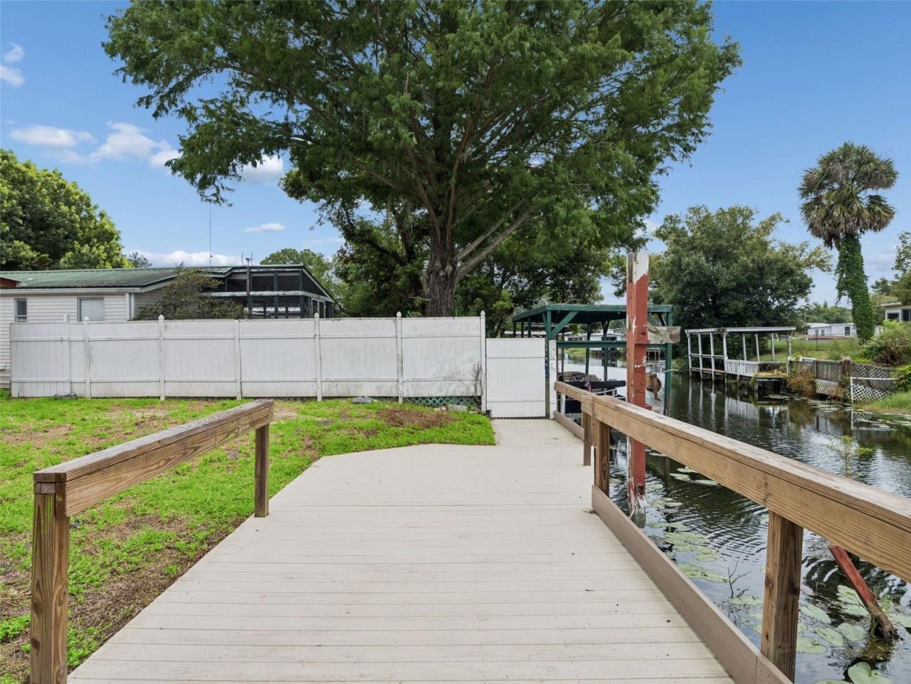 13602 Palm Drive , Astatula, FL 34705 Photo