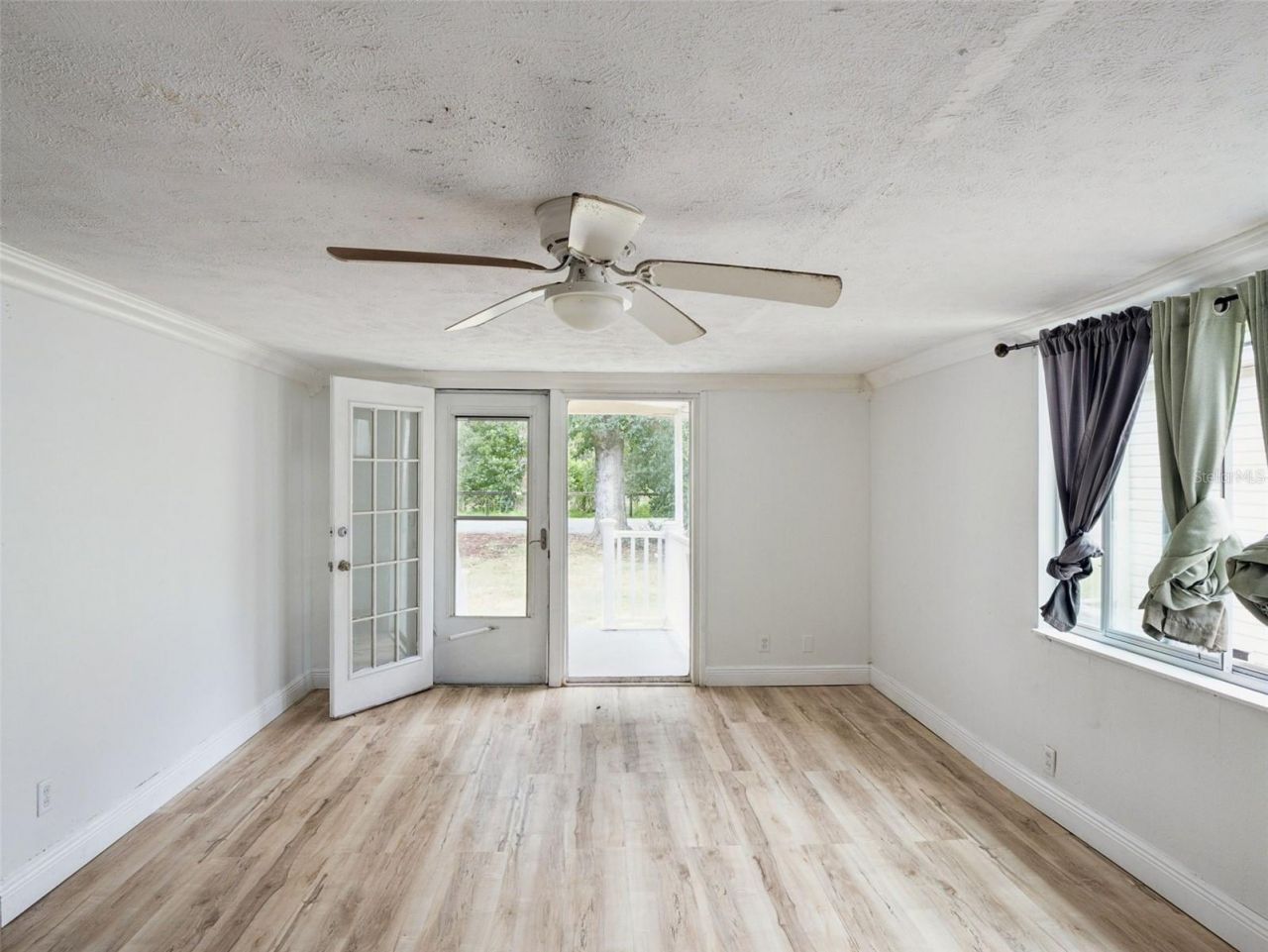 13602 Palm Drive , Astatula, FL 34705 Photo