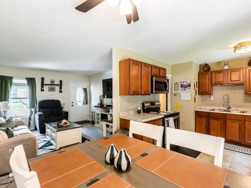 10057 Manistee Way, Colerain Township, OH 45251 Photo 13