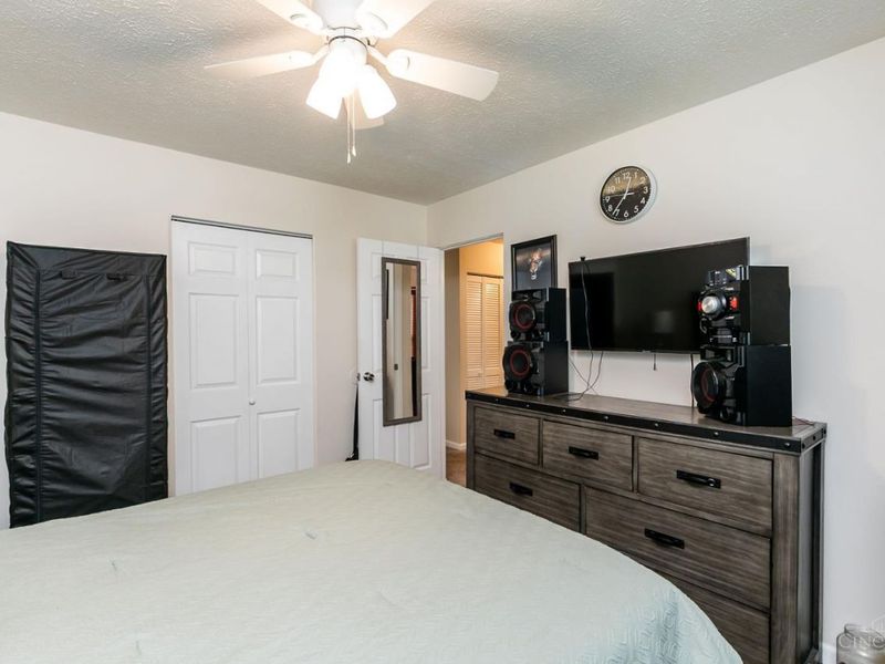 10057 Manistee Way, Colerain Township, OH 45251 Photo 19