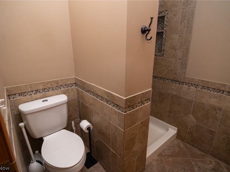 107 Broad Street, Saint Clairsville, OH 43950 Photo 10