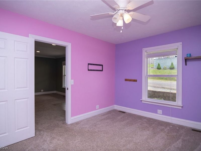 107 Broad Street, Saint Clairsville, OH 43950 Photo 15
