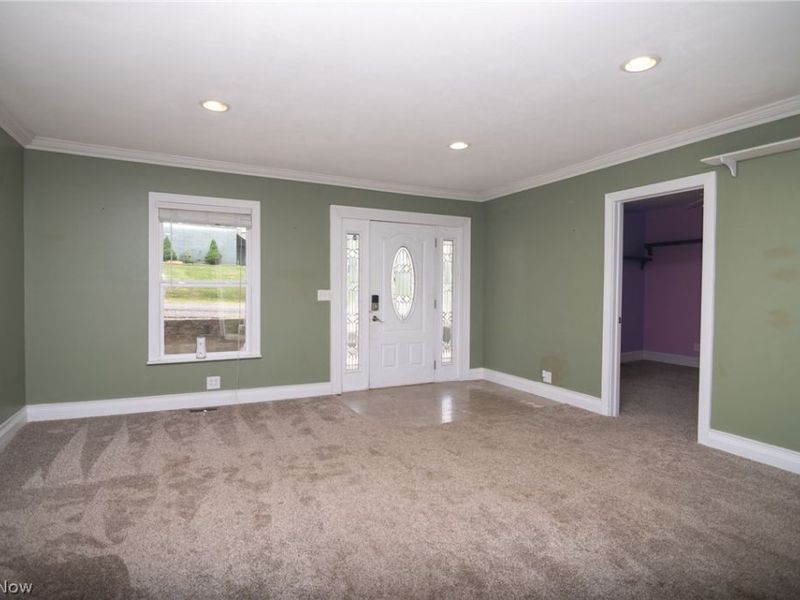 107 Broad Street, Saint Clairsville, OH 43950 Photo 5