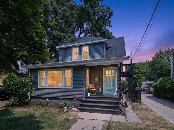 1013 Oakland Avenue, Madison, WI 53711