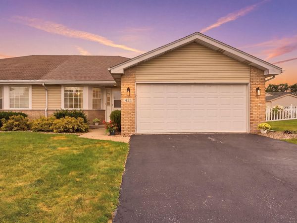 421 Clinton Street , Lowell, IN 46356
