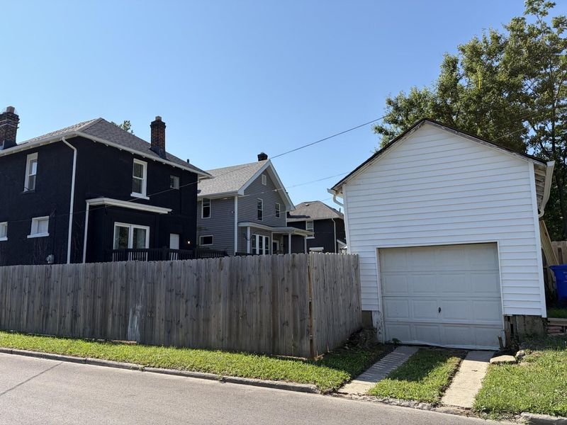 999 S 22nd Street , Columbus, OH 43206 Photo 3