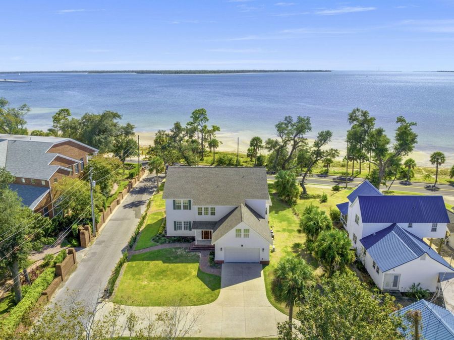 Property Image 100