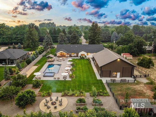 1726 N Ballantyne Ln, Eagle, ID 83616