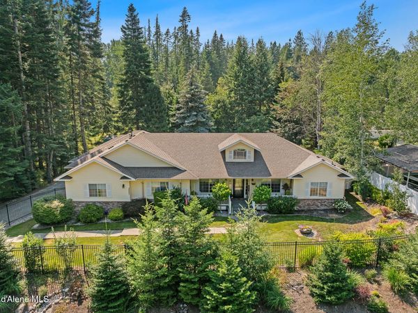 3207 E St James Ave, Hayden, ID 83835