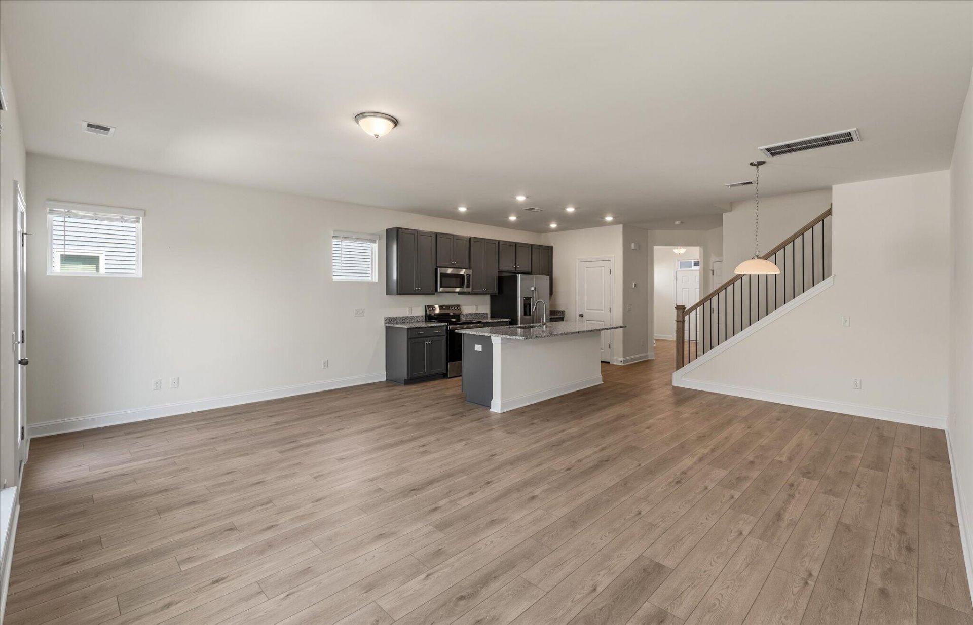 401 Painted Lady Lane Photo 13