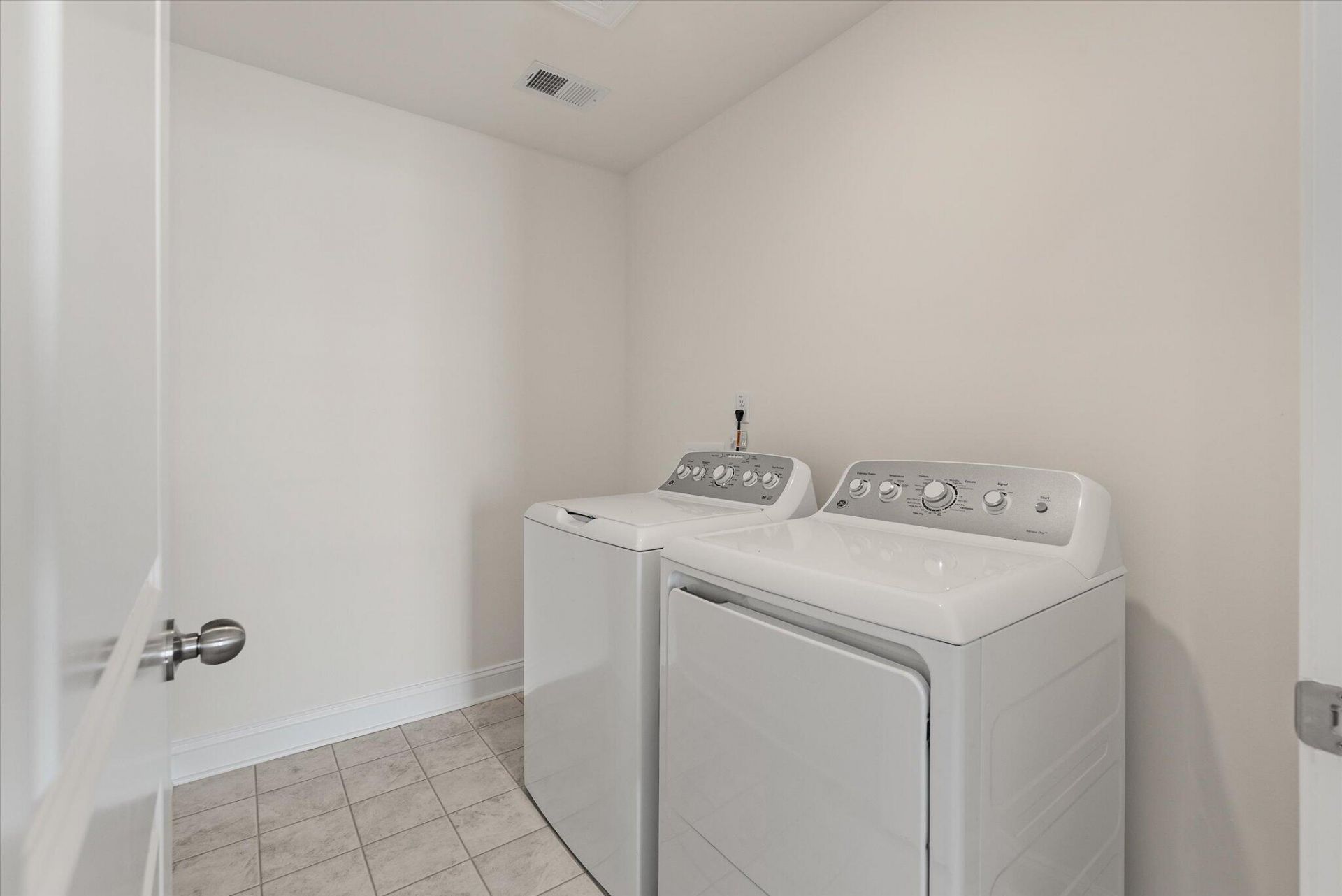 401 Painted Lady Lane Photo 27