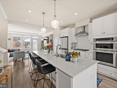 2236 S GLEBE ROAD, ARLINGTON, VA 22204