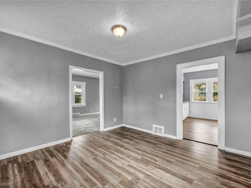 11312 Dove Avenue, Cleveland, OH 44105 Photo 22