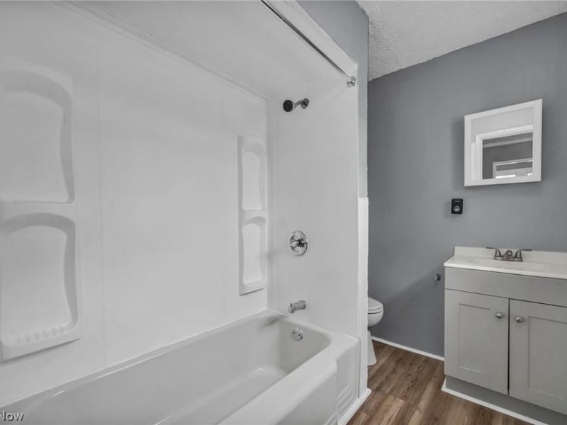 11312 Dove Avenue, Cleveland, OH 44105 Photo 24