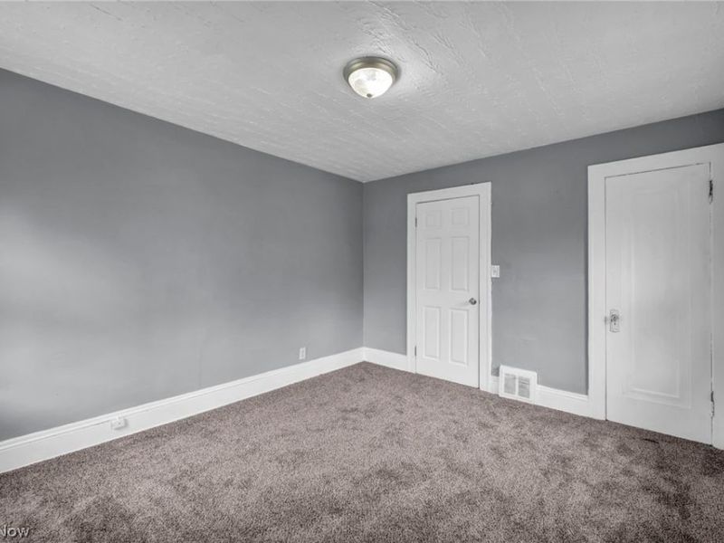11312 Dove Avenue, Cleveland, OH 44105 Photo 27