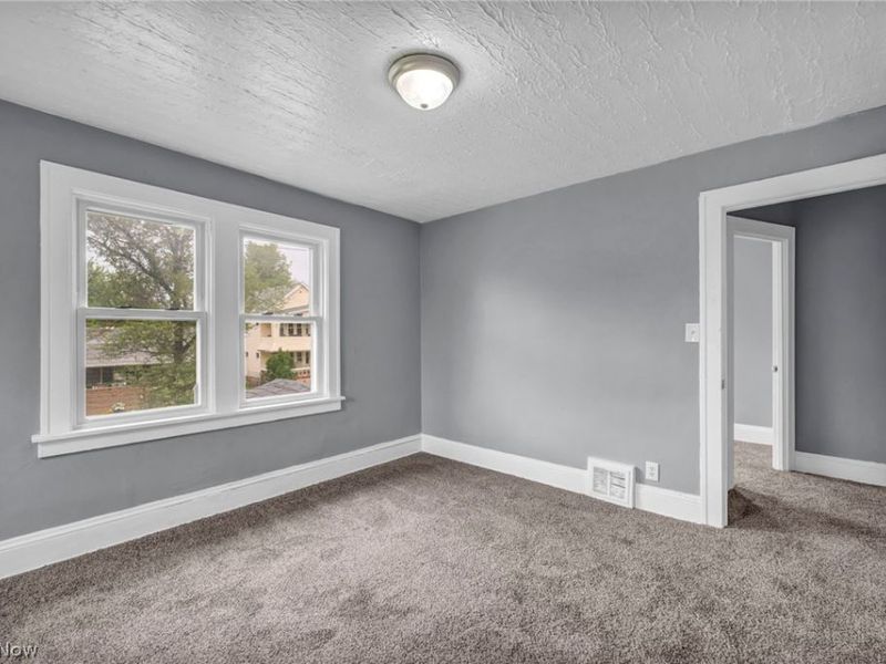 11312 Dove Avenue, Cleveland, OH 44105 Photo 31