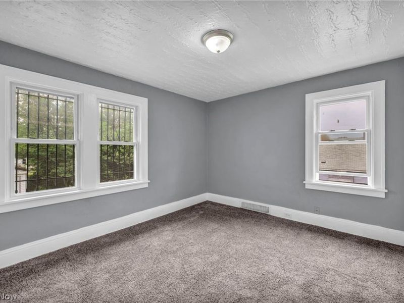 11312 Dove Avenue, Cleveland, OH 44105 Photo 33