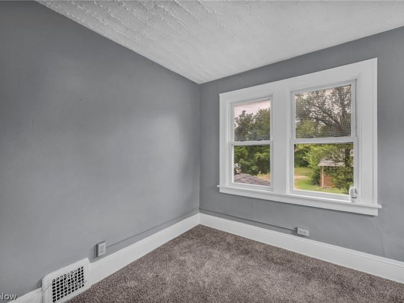 11312 Dove Avenue, Cleveland, OH 44105 Photo 37
