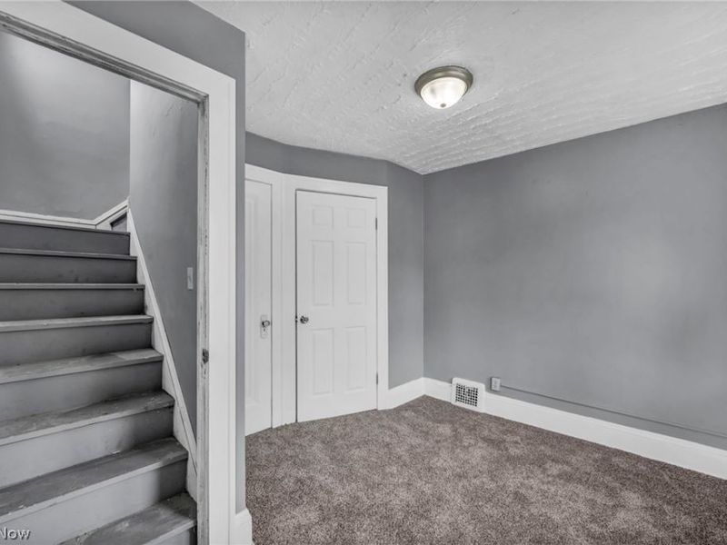 11312 Dove Avenue, Cleveland, OH 44105 Photo 41