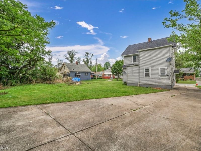 11312 Dove Avenue, Cleveland, OH 44105 Photo 46