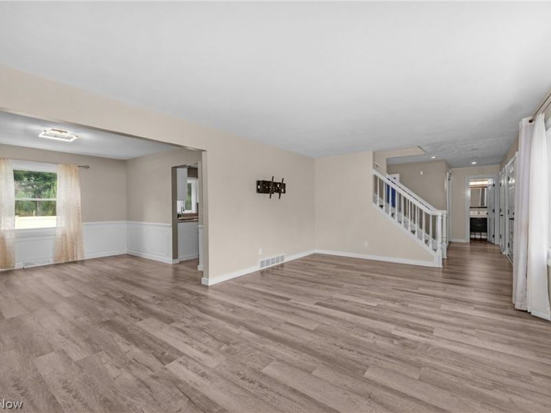 181 Crestview Drive , Elyria, OH 44035 Photo 11