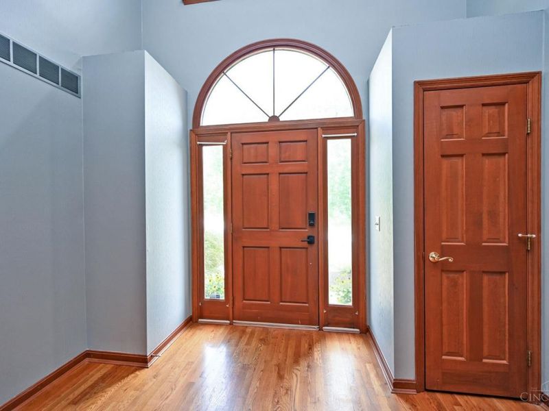 3307 Brinton Trail, Evendale, OH 45241 Photo 5