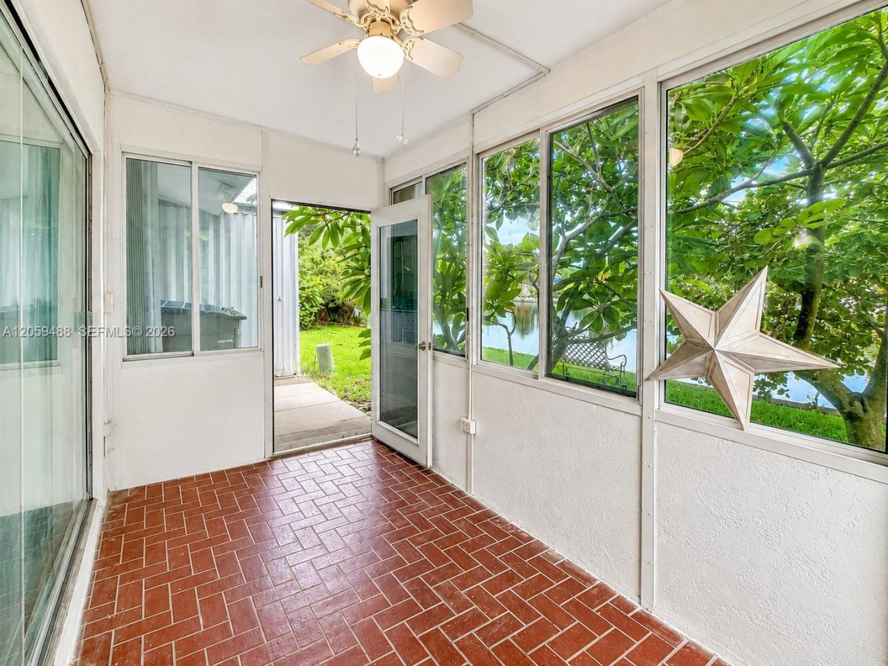 2401 NW 52nd St, Tamarac, FL 33309 Photo