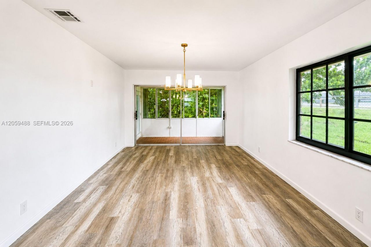 2401 NW 52nd St, Tamarac, FL 33309 Photo