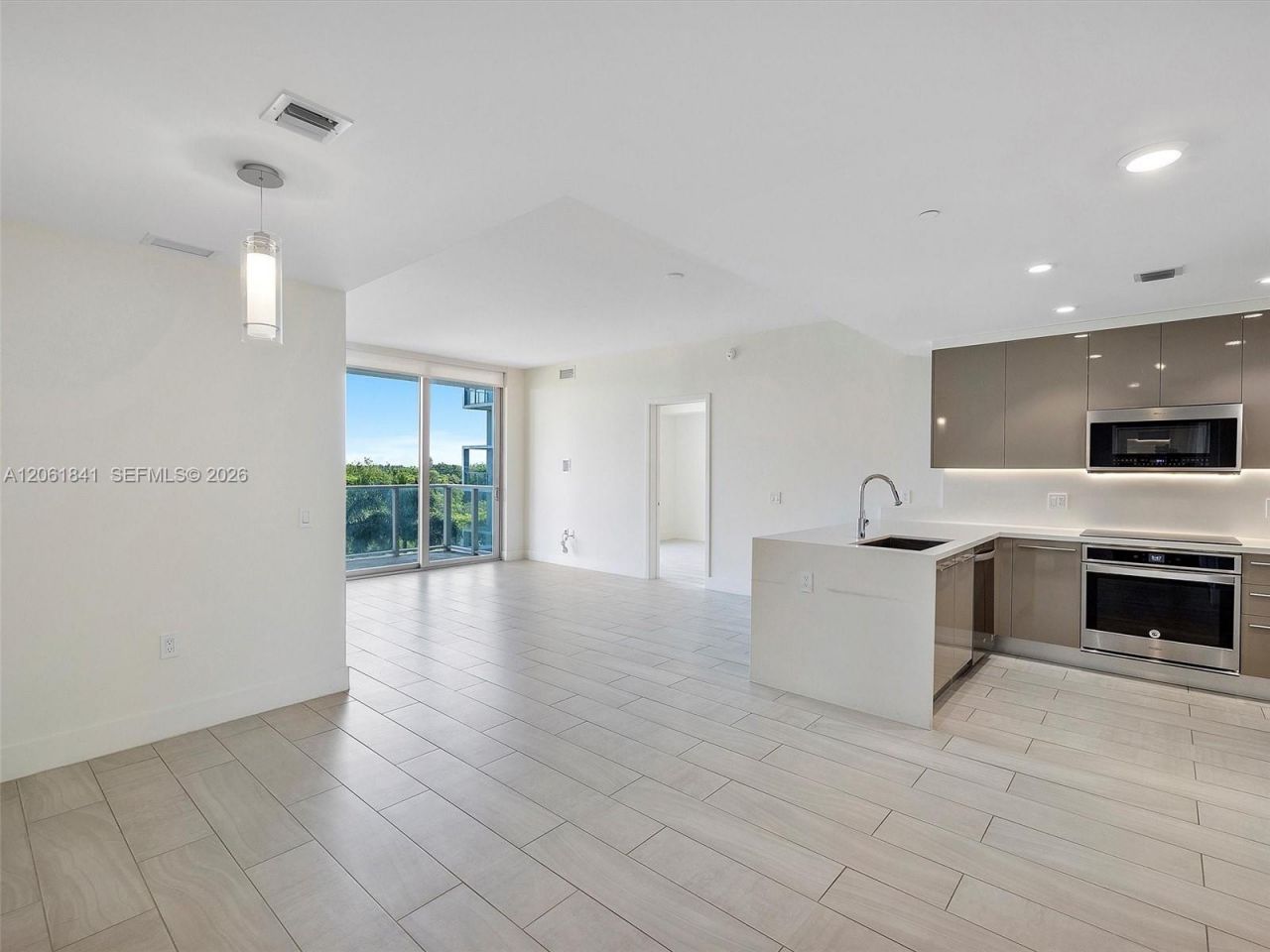 2000 Metropica Way, Unit 502, Sunrise, FL 33323 Photo