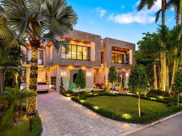 905 Belle Meade Island Dr, Miami, FL 33138