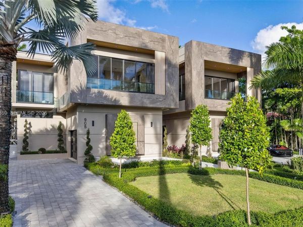 905 Belle Meade Island Dr , Miami, FL 33138