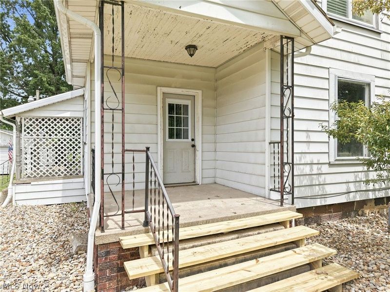 20954 Lake Park Boulevard, Alliance, OH 44601 Photo 14