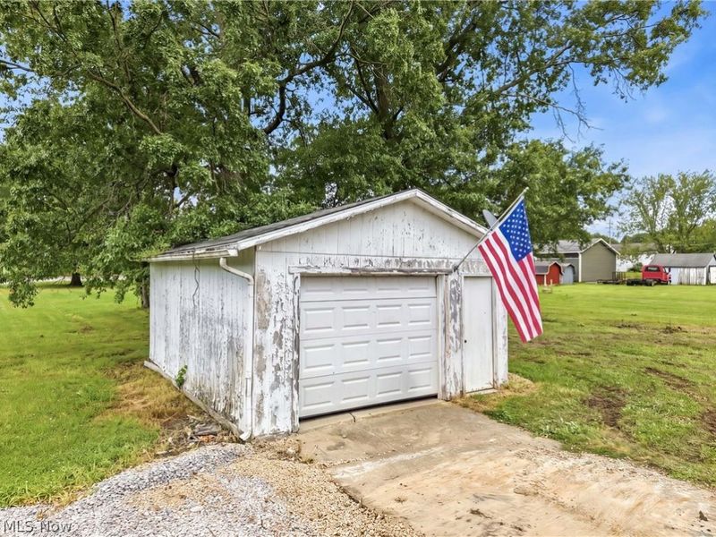20954 Lake Park Boulevard, Alliance, OH 44601 Photo 20