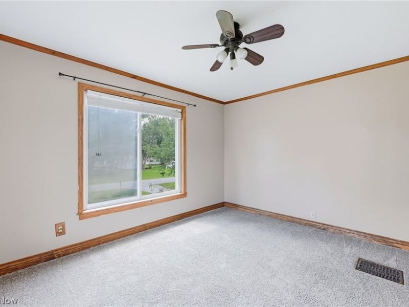 20954 Lake Park Boulevard, Alliance, OH 44601 Photo 33