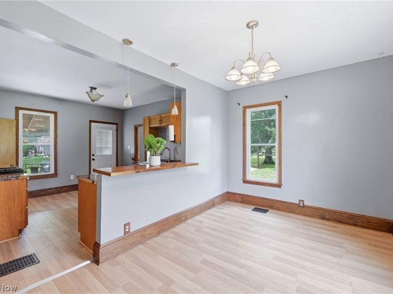 20954 Lake Park Boulevard, Alliance, OH 44601 Photo 4