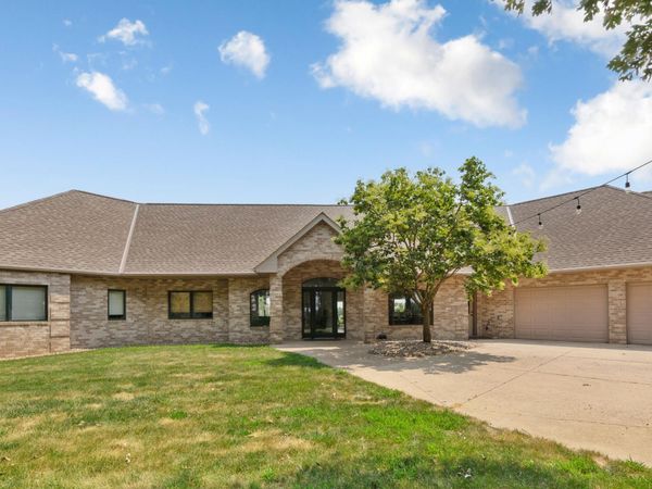 8087 SW 23rd Avenue , Owatonna, MN 55060