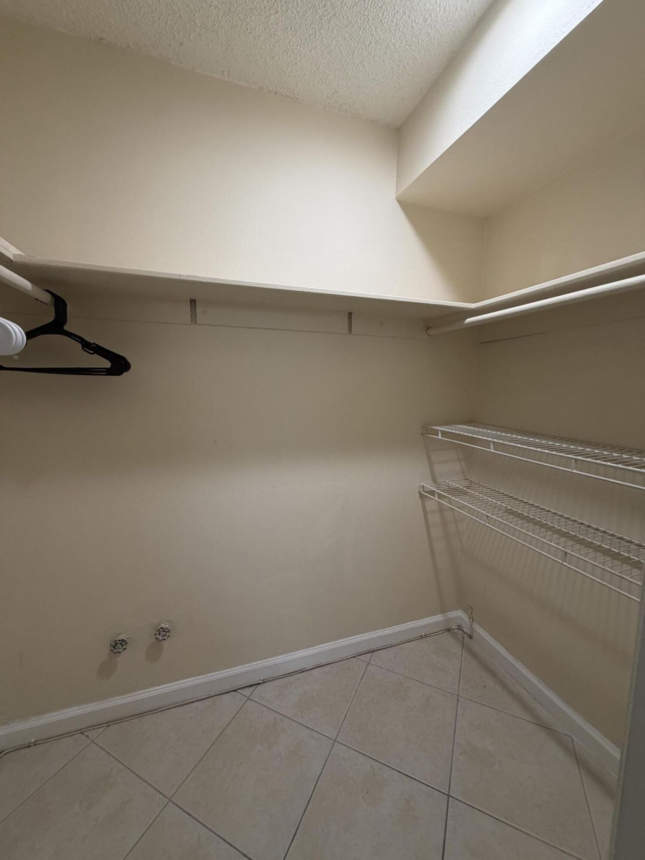 9915 Sandalfoot Boulevard, Unit 410, Boca Raton, FL 33428 Photo