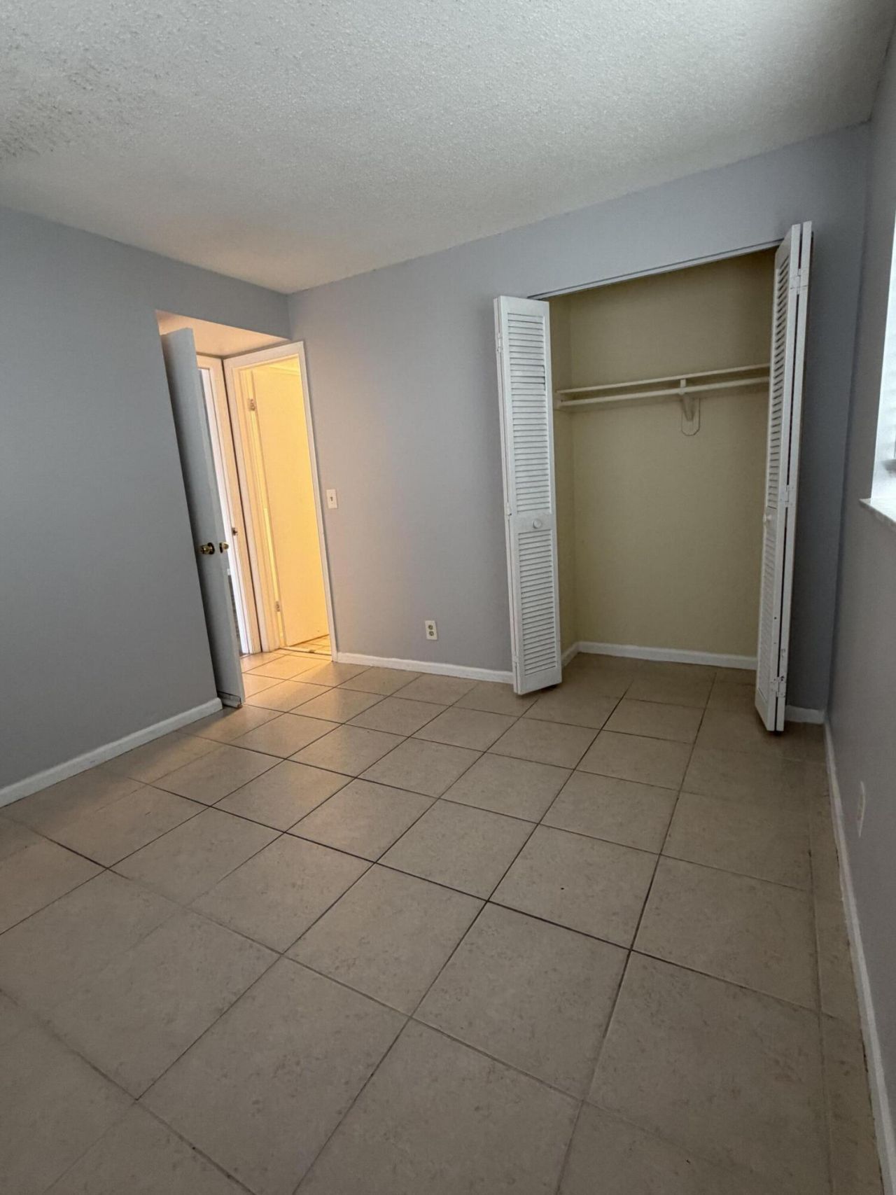 9915 Sandalfoot Boulevard, Unit 410, Boca Raton, FL 33428 Photo