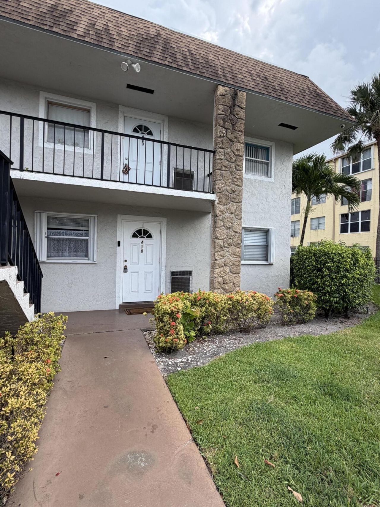 9915 Sandalfoot Boulevard, Unit 410, Boca Raton, FL 33428 Photo