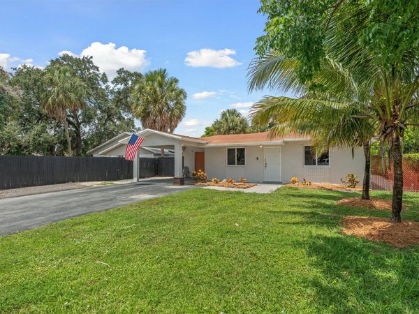 1633 SW 30th Avenue, Fort Lauderdale, FL 33312