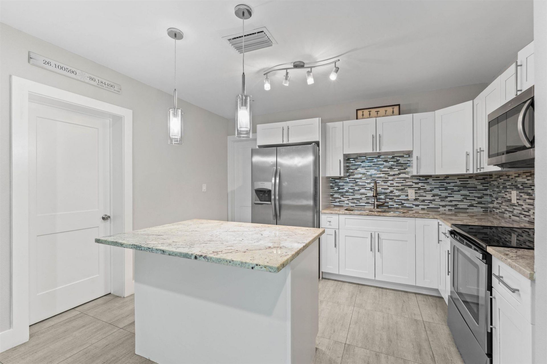 1633 SW 30th Avenue, Fort Lauderdale, FL 33312 Photo