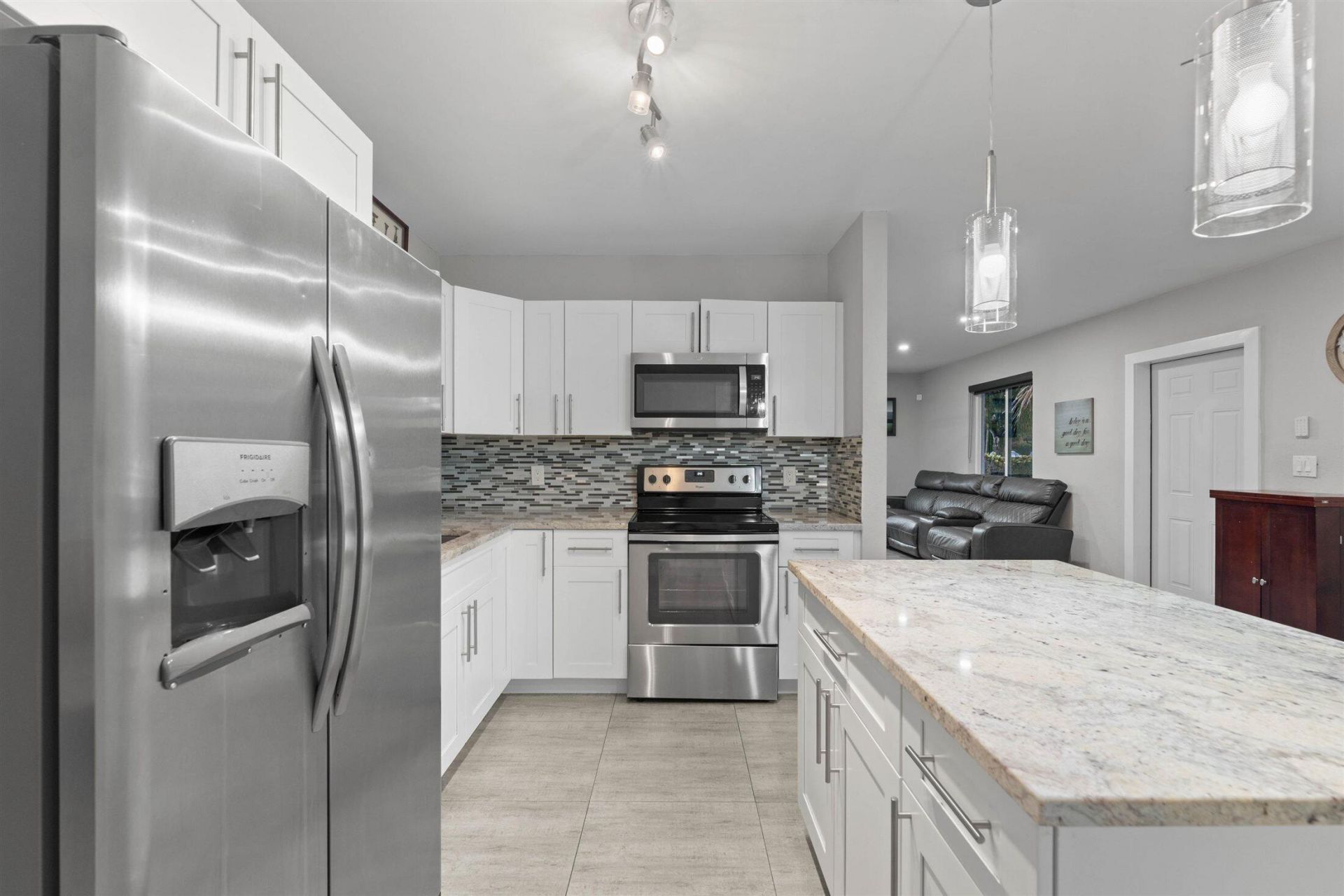1633 SW 30th Avenue, Fort Lauderdale, FL 33312 Photo
