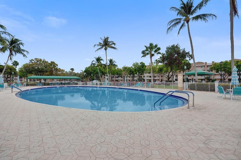 9560 Weldon Circle, Unit J110, Tamarac, FL 33321 Photo